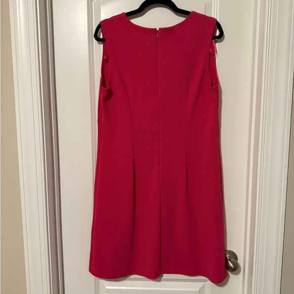 Pink Sundress with White Floral Details - Picture 2 of 4